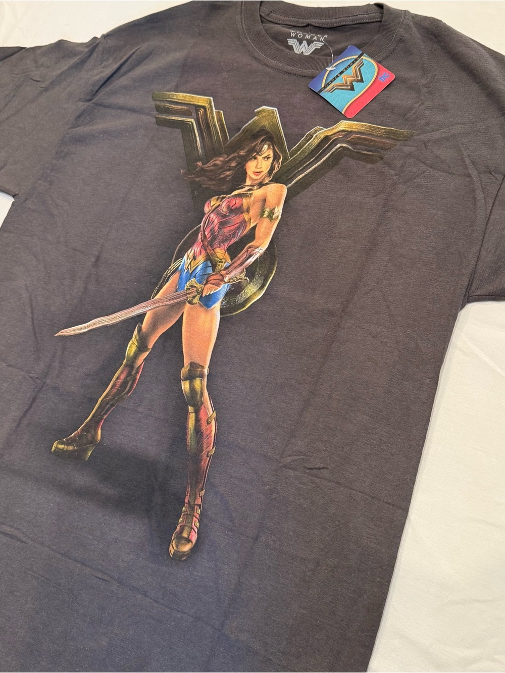 Y2K DC Comics Wonder Woman Shirt Mens Medium Gray Super Hero TV Movie